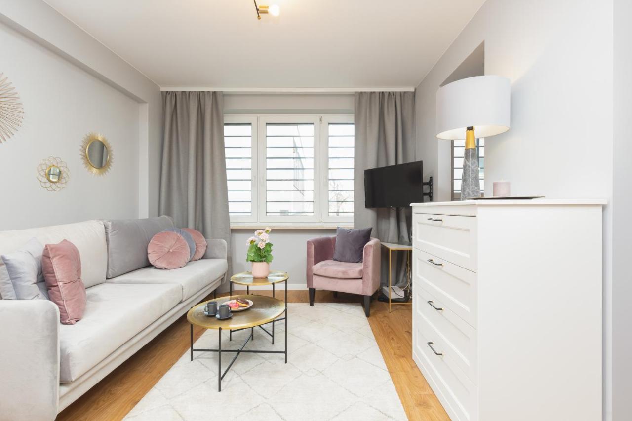 City Center Apartment Near The Vistula By Noclegi Renters Varsovia Exterior foto