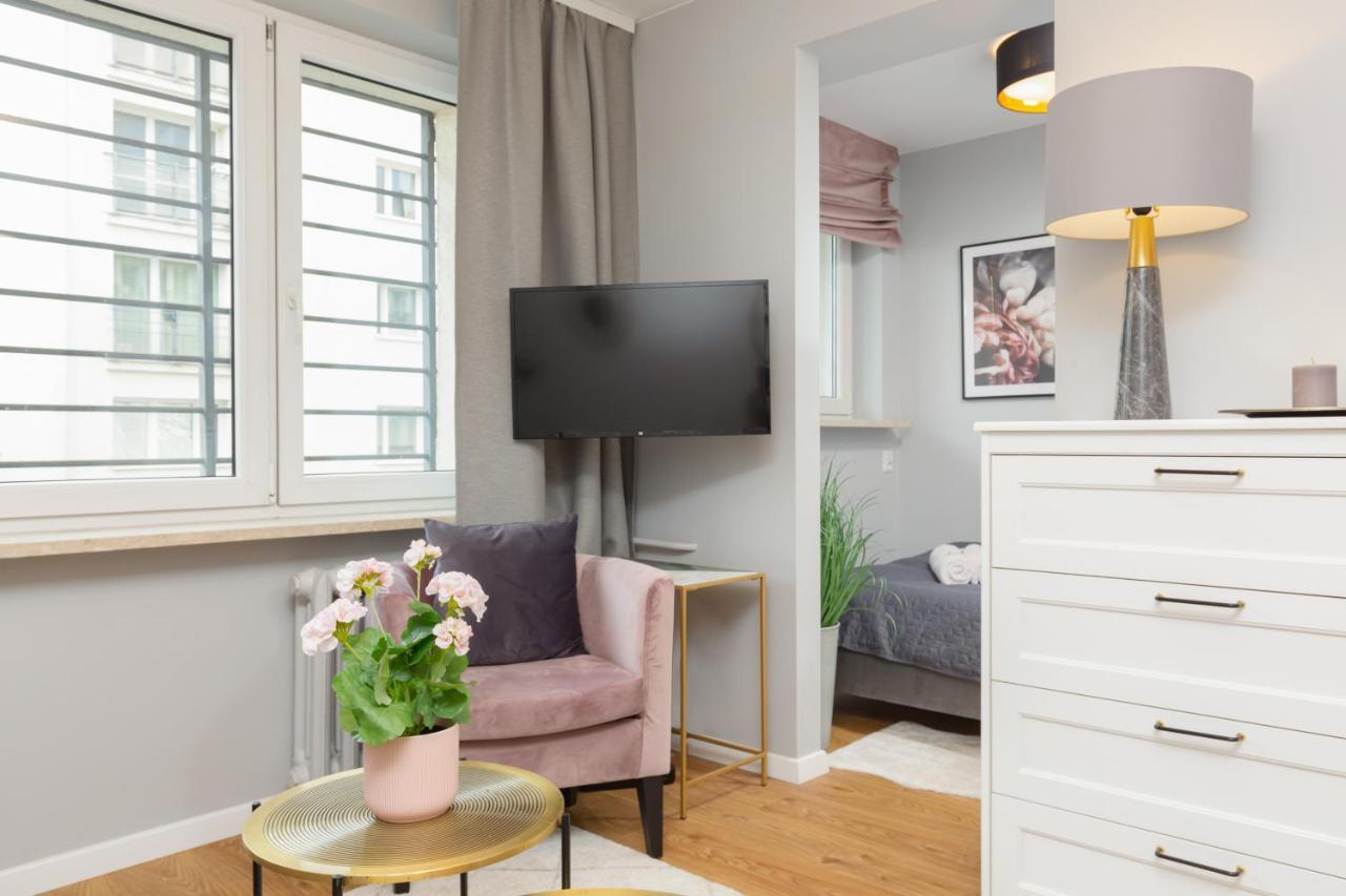 City Center Apartment Near The Vistula By Noclegi Renters Varsovia Exterior foto